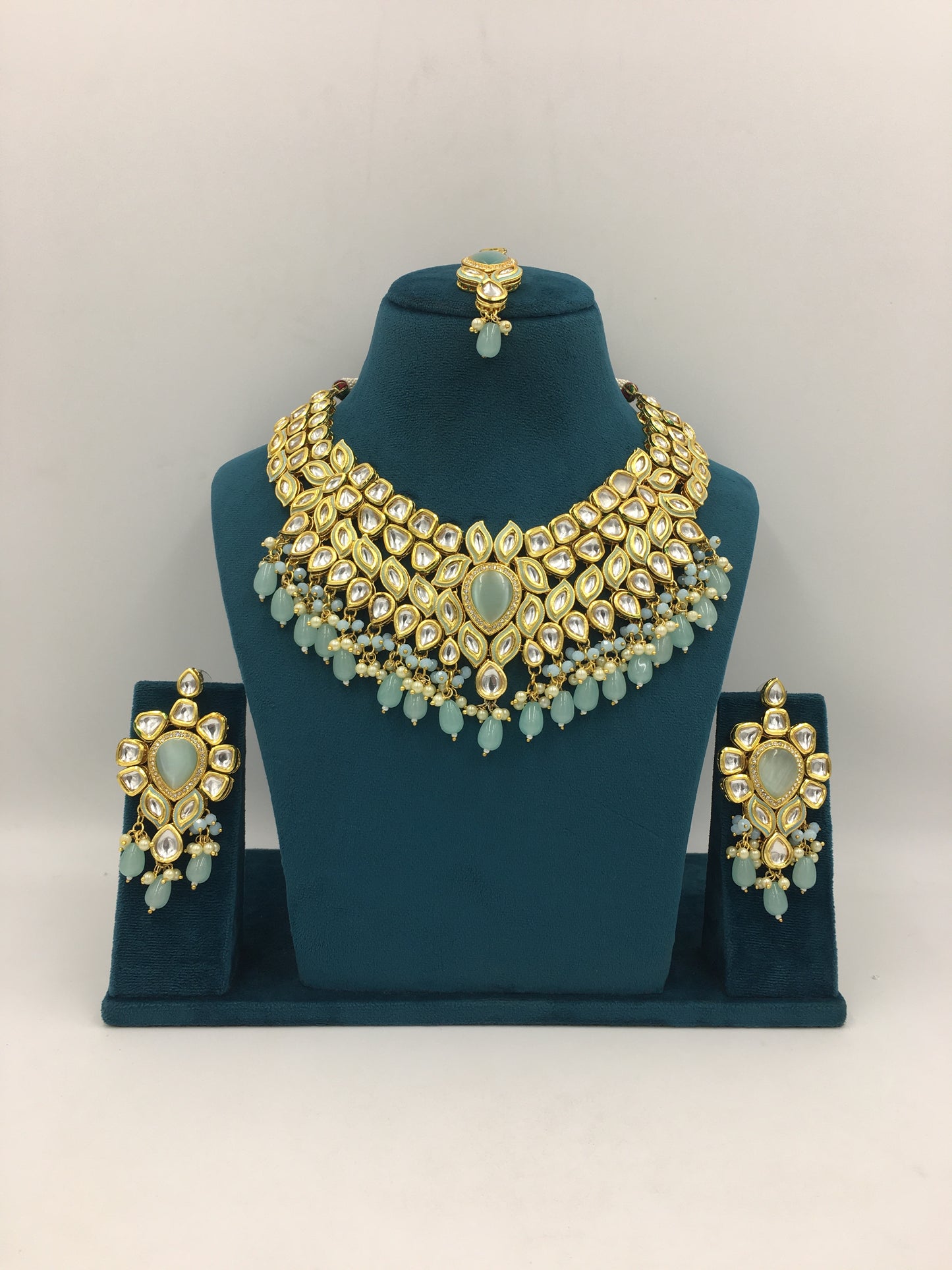 ARISTA KUNDAN NECKLACE SET