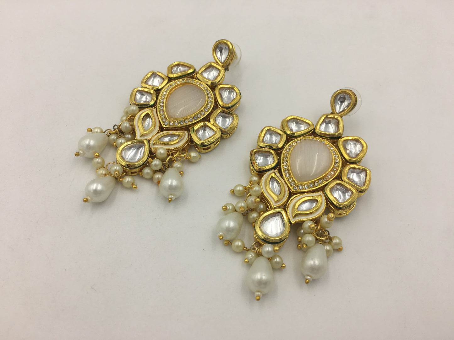 ZULIEKA KUNDAN NEKLACE SET