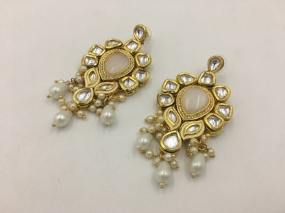 ZULIEKA KUNDAN NEKLACE SET