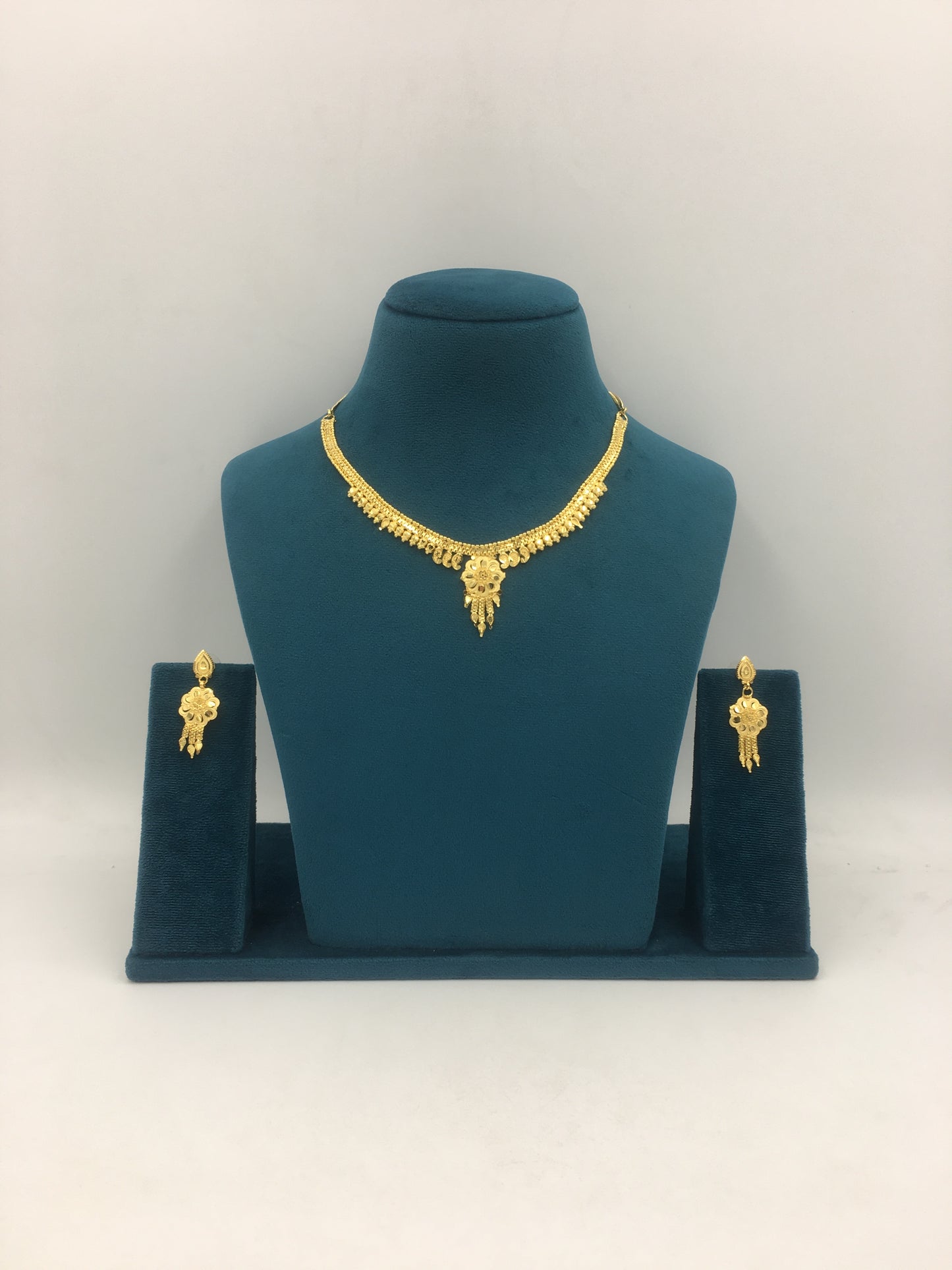 MAITHILI FORMING NECKLACE SET