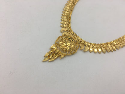 YUVIKA FORMING NECKLACE SET