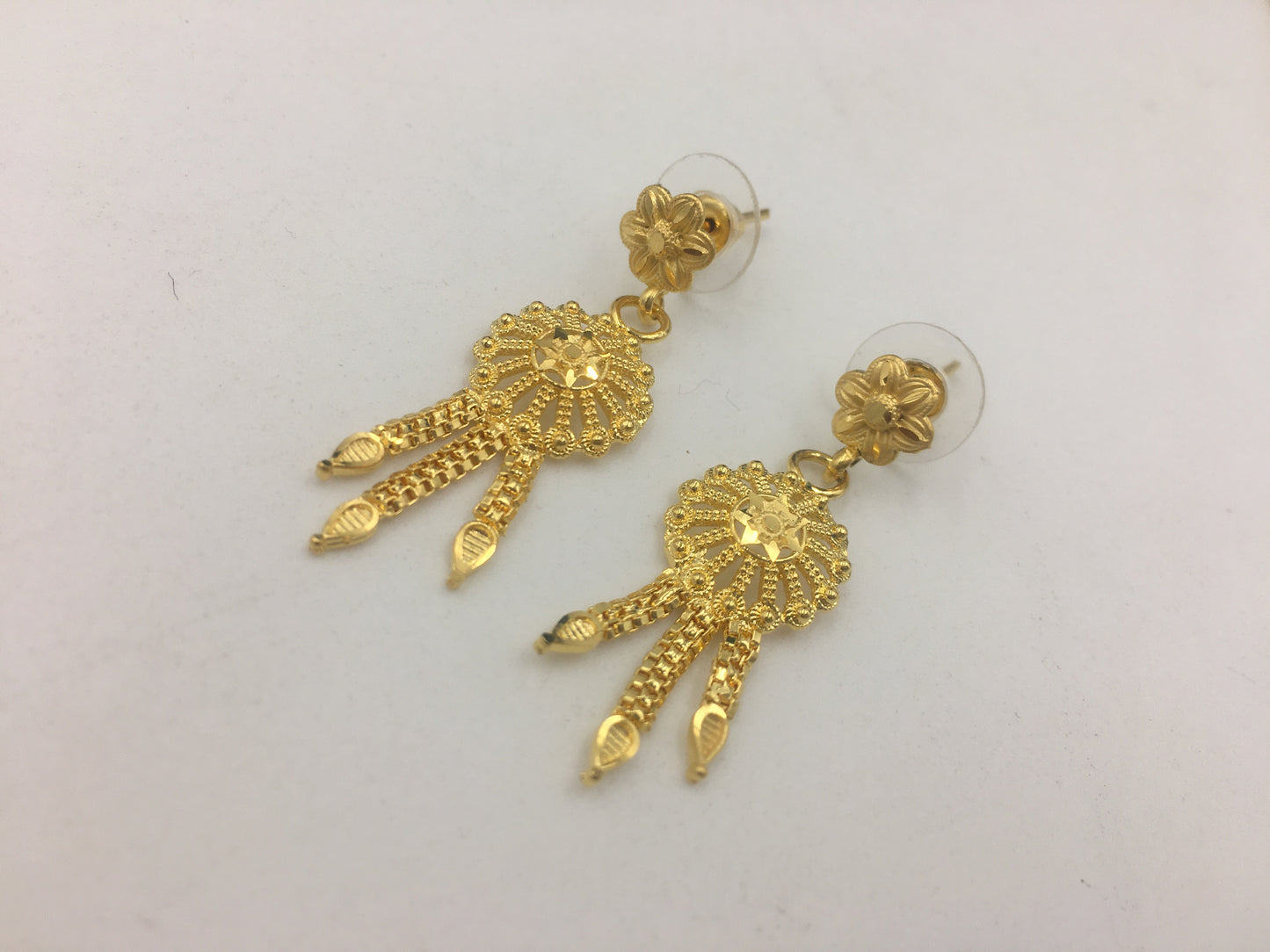 YUVIKA FORMING NECKLACE SET