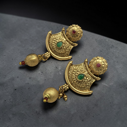 HERITAGE RAJWADI FILIGREE HALF MOON MANGALSUTRA WITH STONE WORK