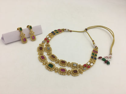 NANDITA GOLDEN NECKLACE SET