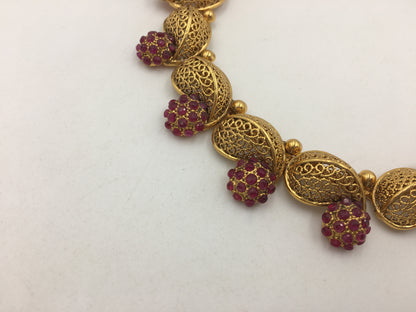 VASUDHA GOLDEN NECKLACE SET