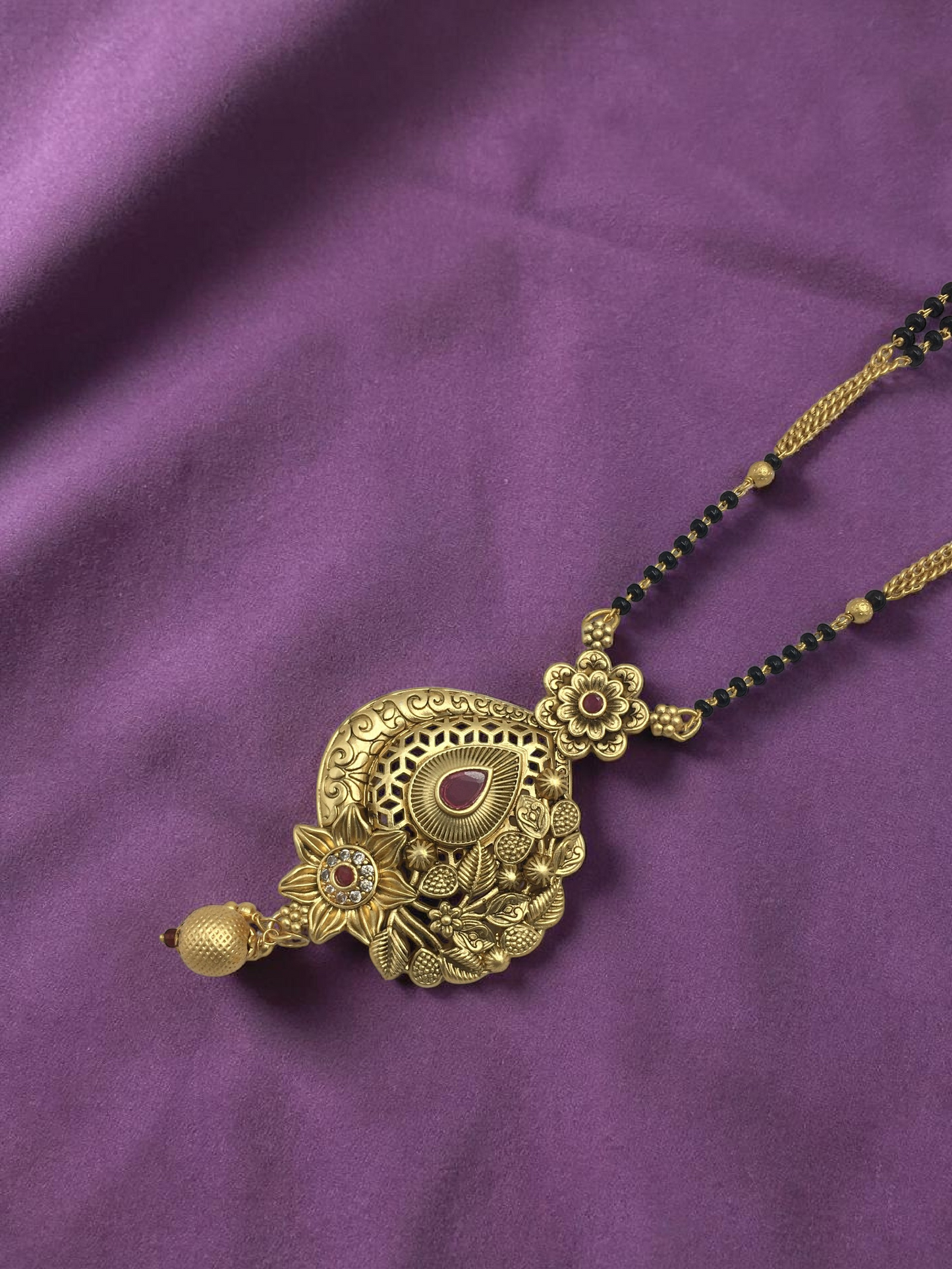 HERITAGE RAJWADI ARCH DESIGN MANGALSUTRA WITH  PINK STONES