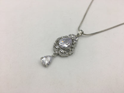 GENNEVA AD CHAIN PENDANT