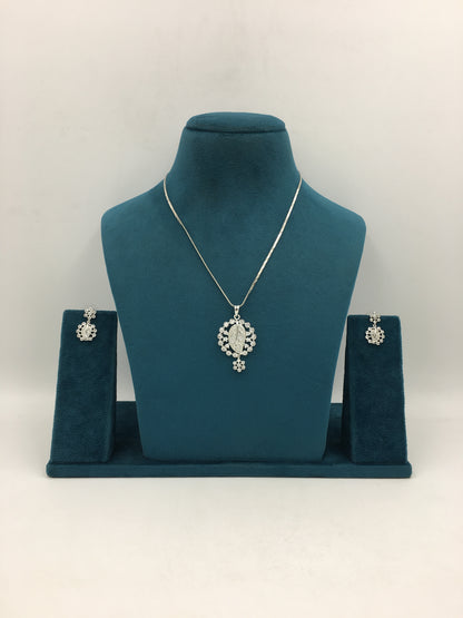 ATHENA AD CHAIN PENDANT