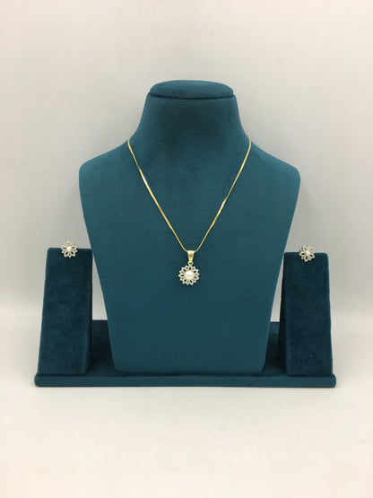 EMMELINE AD CHAIN PENDANT