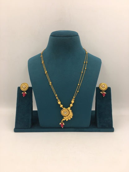 MADELINE AD CHAIN PENDANT