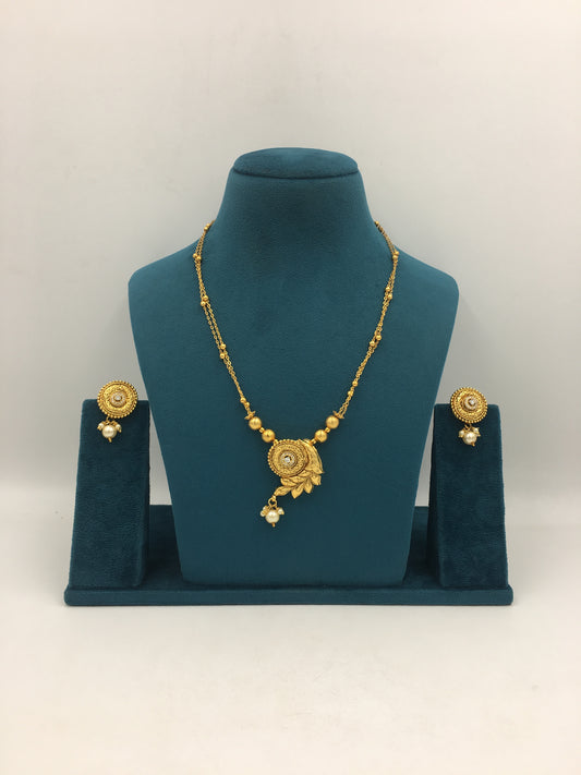 FELICITY AD CHAIN PENDANT