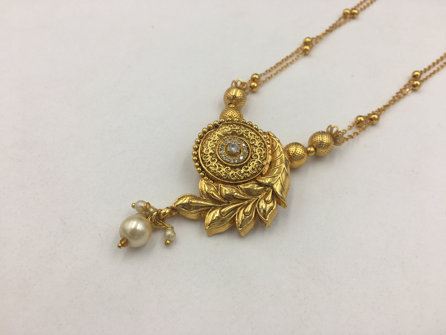 FELICITY AD CHAIN PENDANT