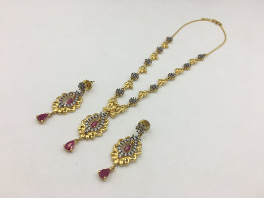 ELEANOR AD CHAIN PENDANT