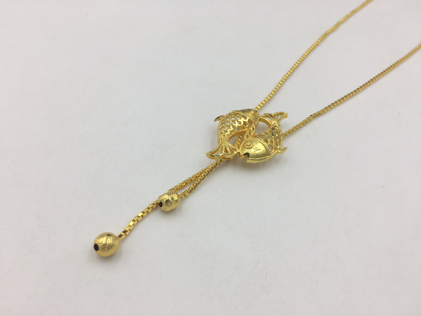 EVADNE FORMING CHAIN PENDANT