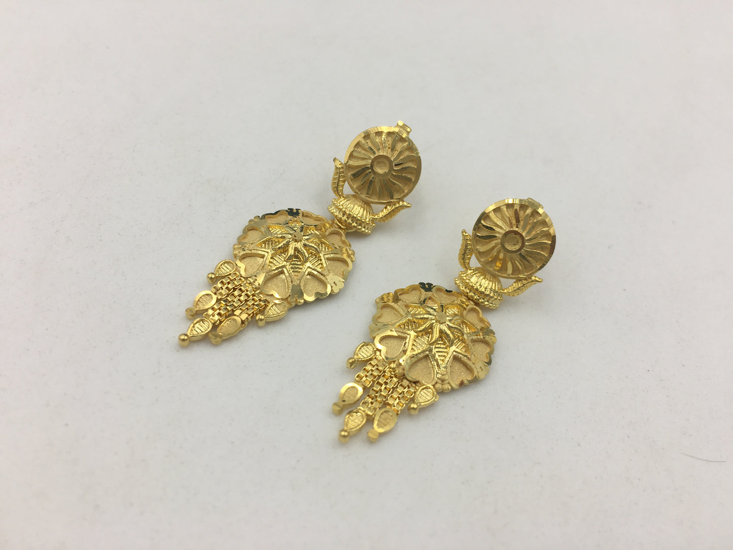 SIREESHA FORMING NECKLACE SET