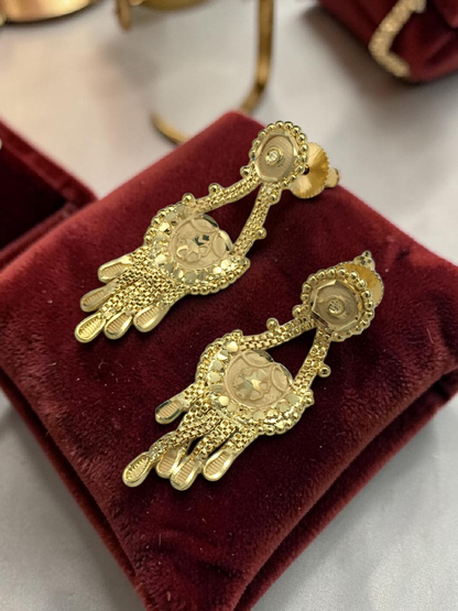 SREELAKSHMI FORMING LONG NECKLACE SET