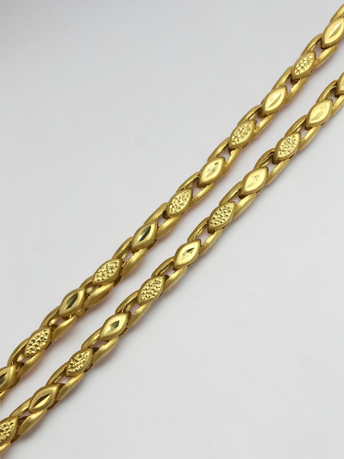 OVAL TEXTURE MICRO GOLD MEN’S CHAIN