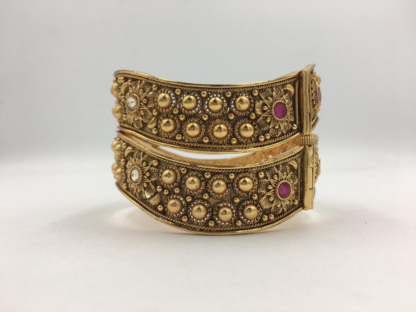 JEEVITHA RAJWADI BRASS BANGLES