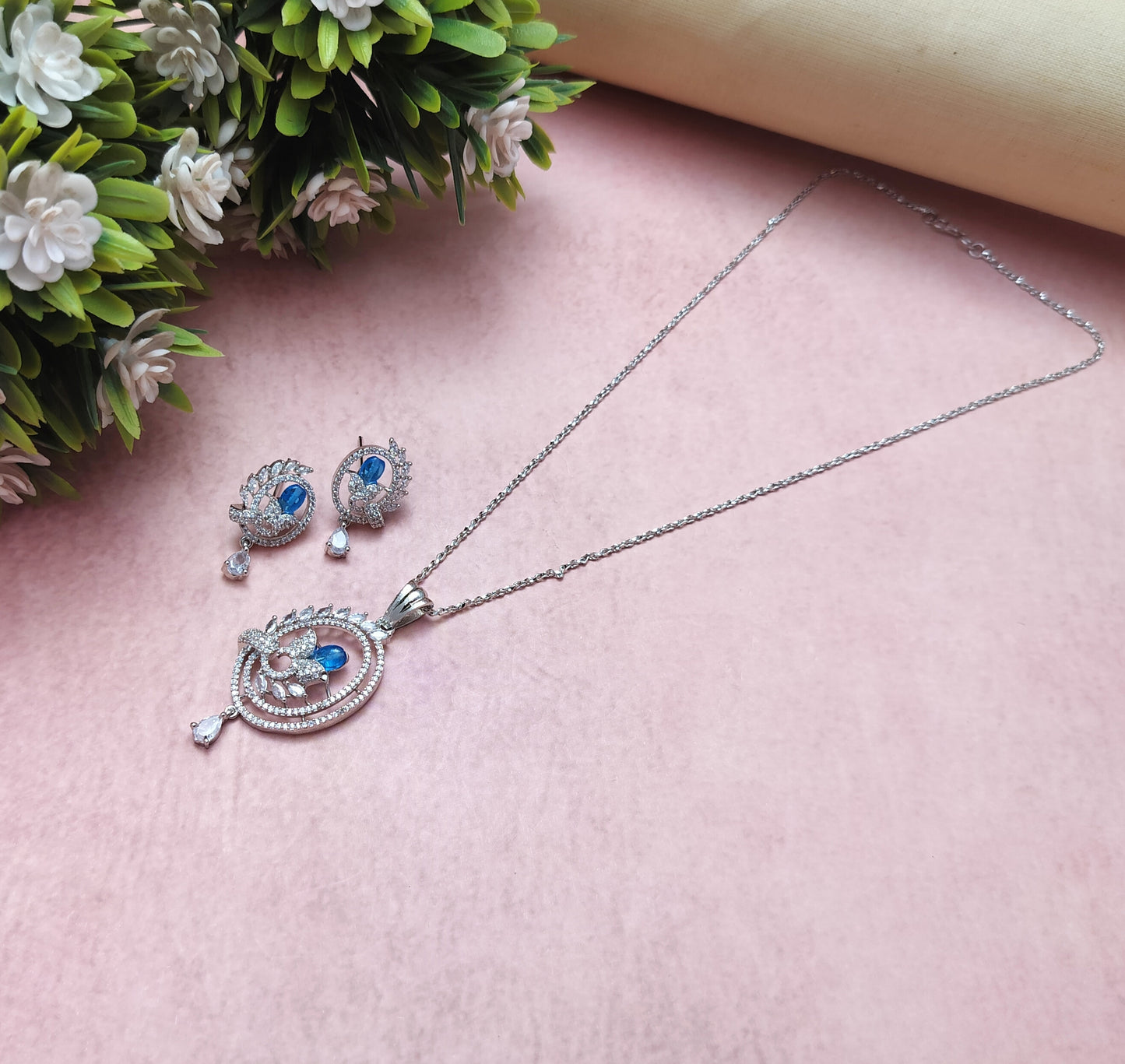 STERLING WHITE AD PENDANT SET
