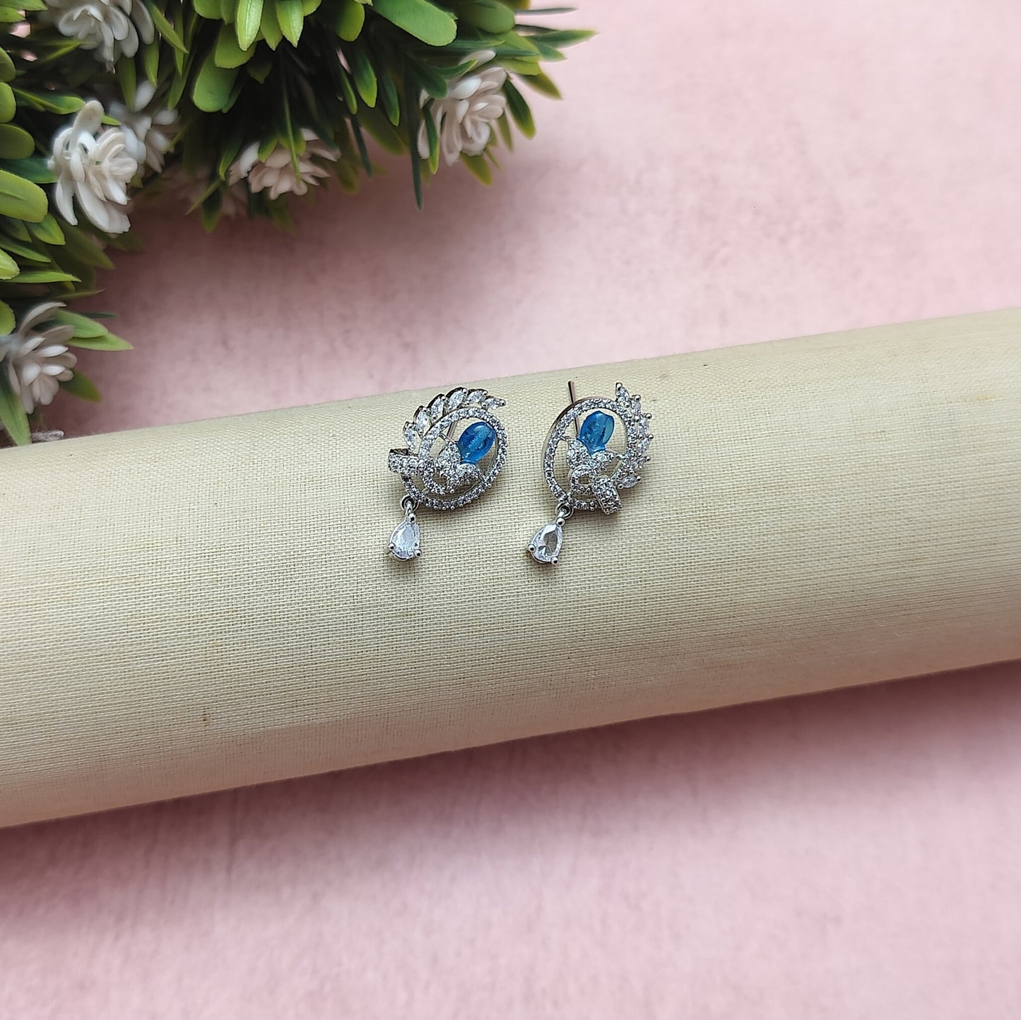 STERLING WHITE AD PENDANT SET