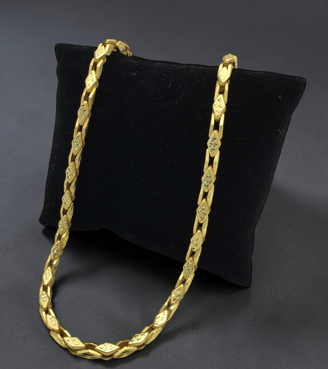 AURIC SLIM GOLD FINISH MEN'S CHAIN