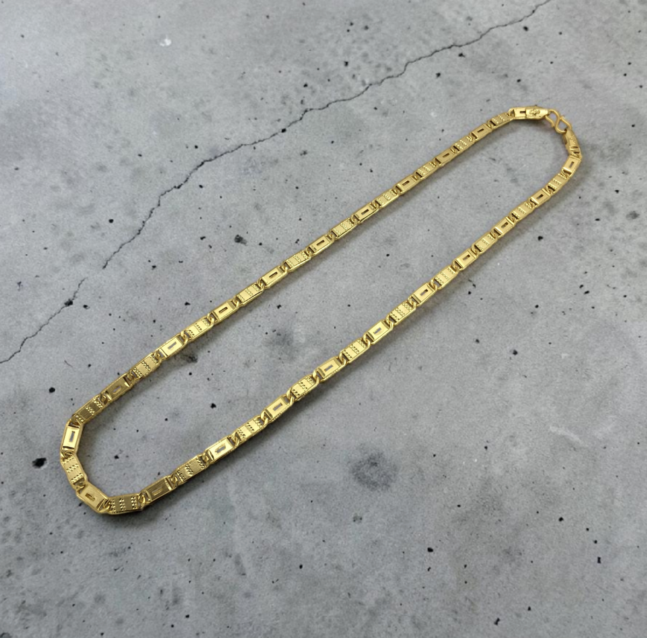 LINEAR TEXTURED GOLD MEN’S CHAIN