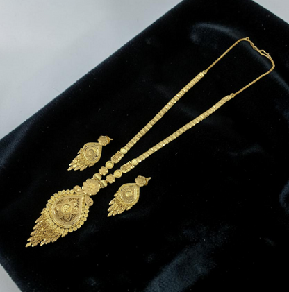 VANSHIKA FORMING LONG NECKLACE SET