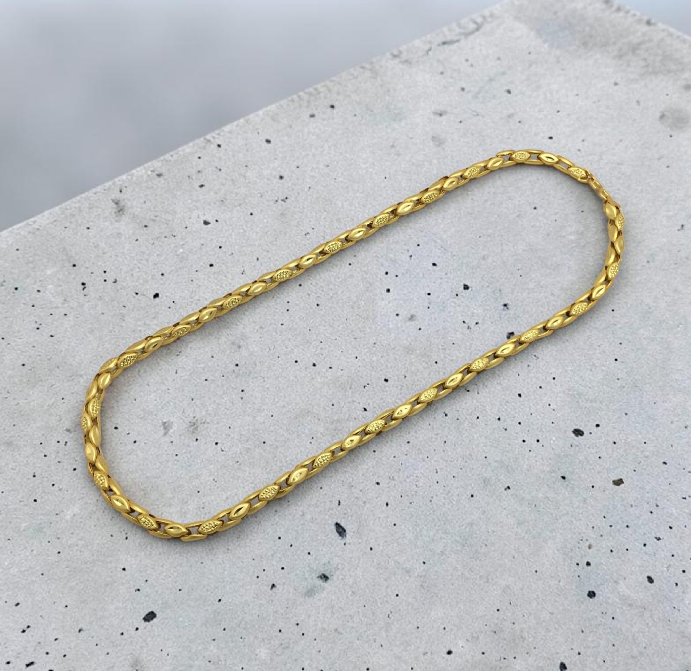 OVAL TEXTURE MICRO GOLD MEN’S CHAIN
