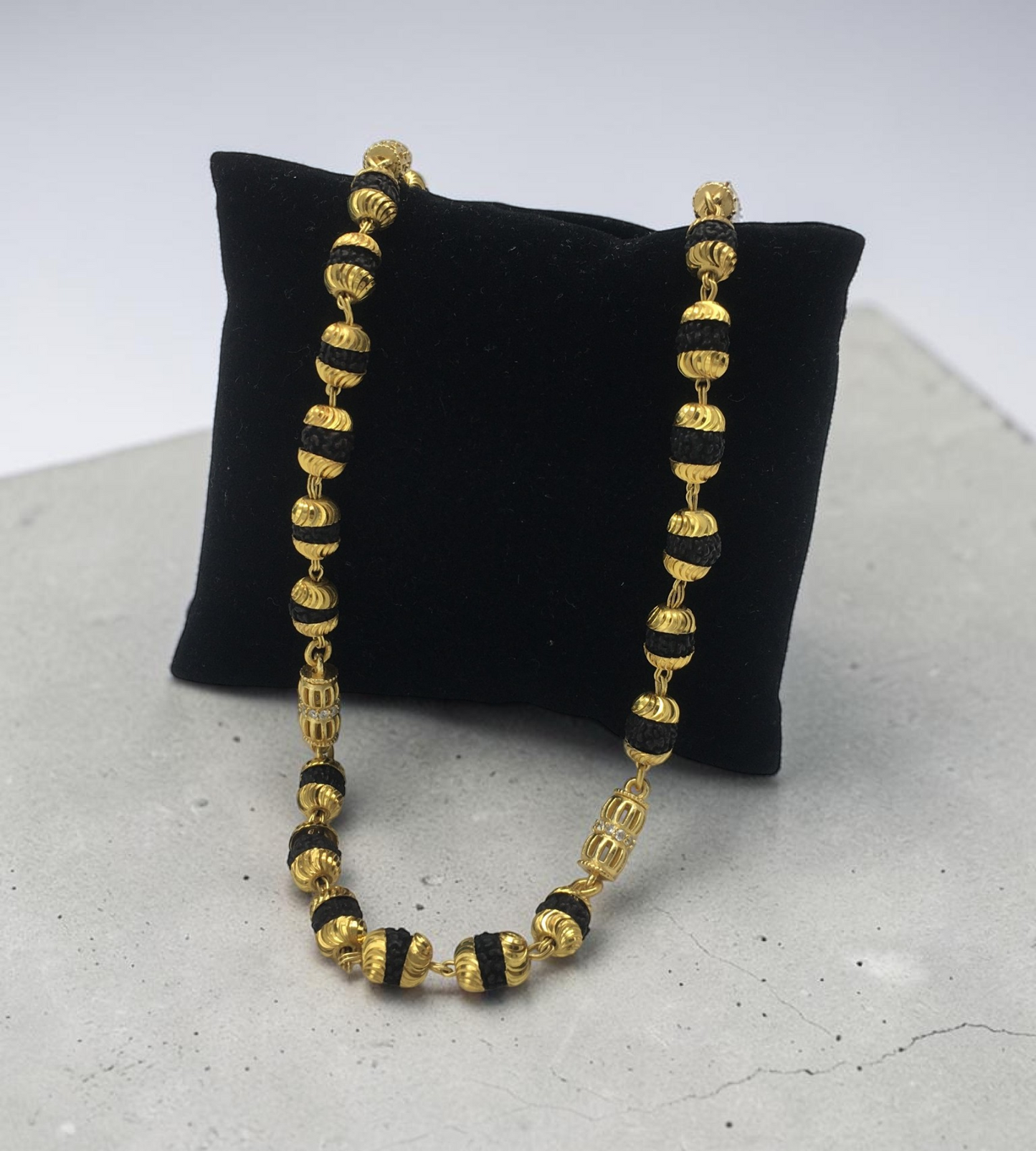 ROYAL CYLINDER AD RUDRAKSH MEN’S MALA