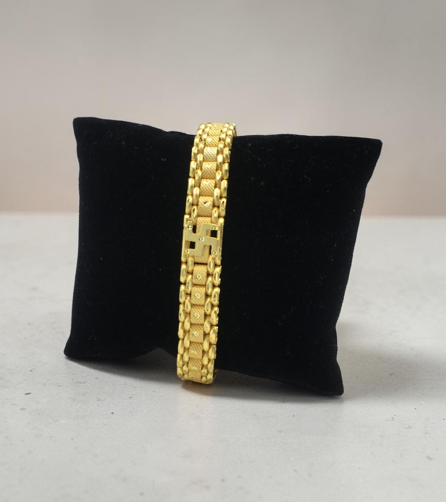 ROYAL MATRIX GOLD PLATED BRACELET FOR MEN