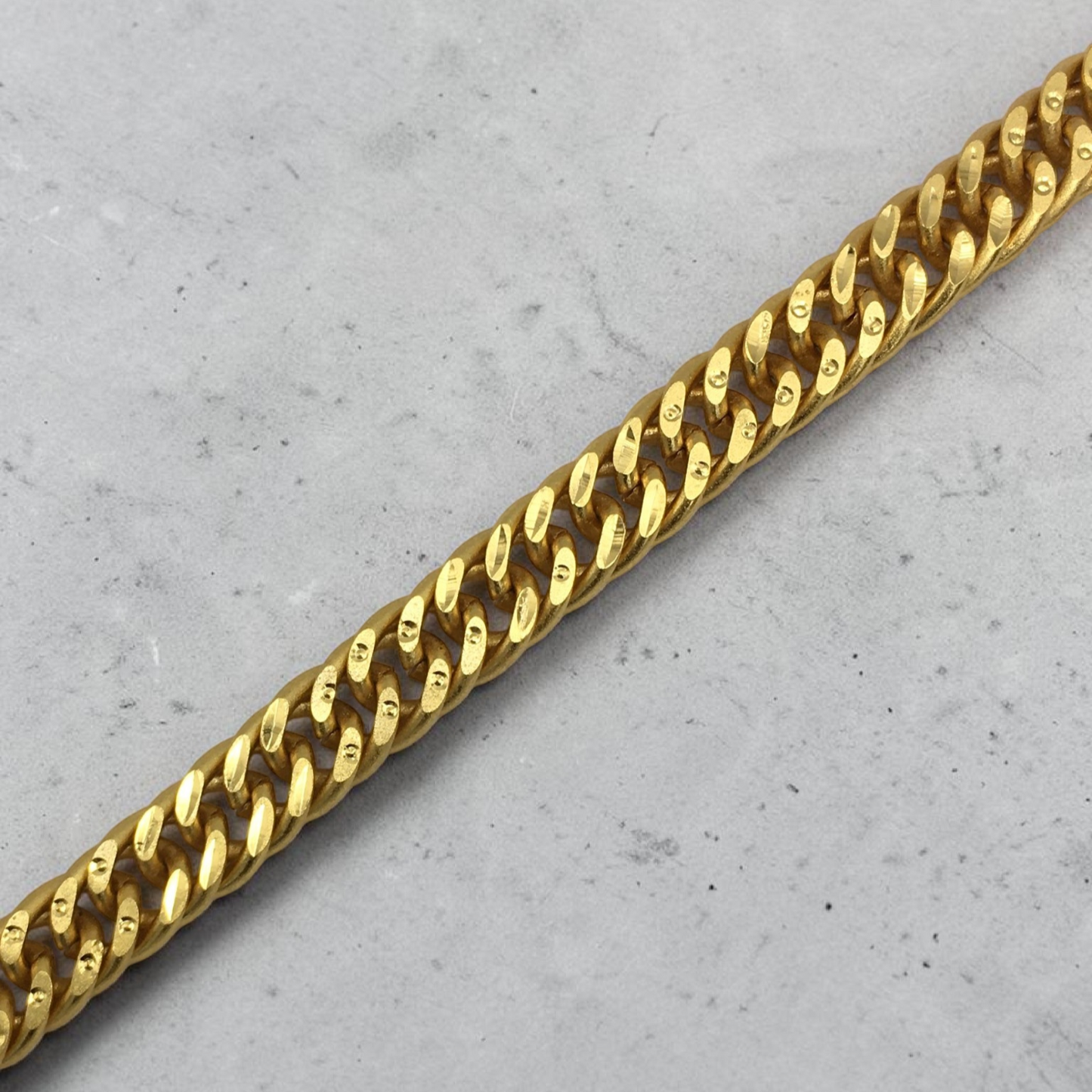 CURB LINK MICRO GOLD PLATED BRACELET FOR MEN | PREMIUM BRASS CURB LINK BRACELET