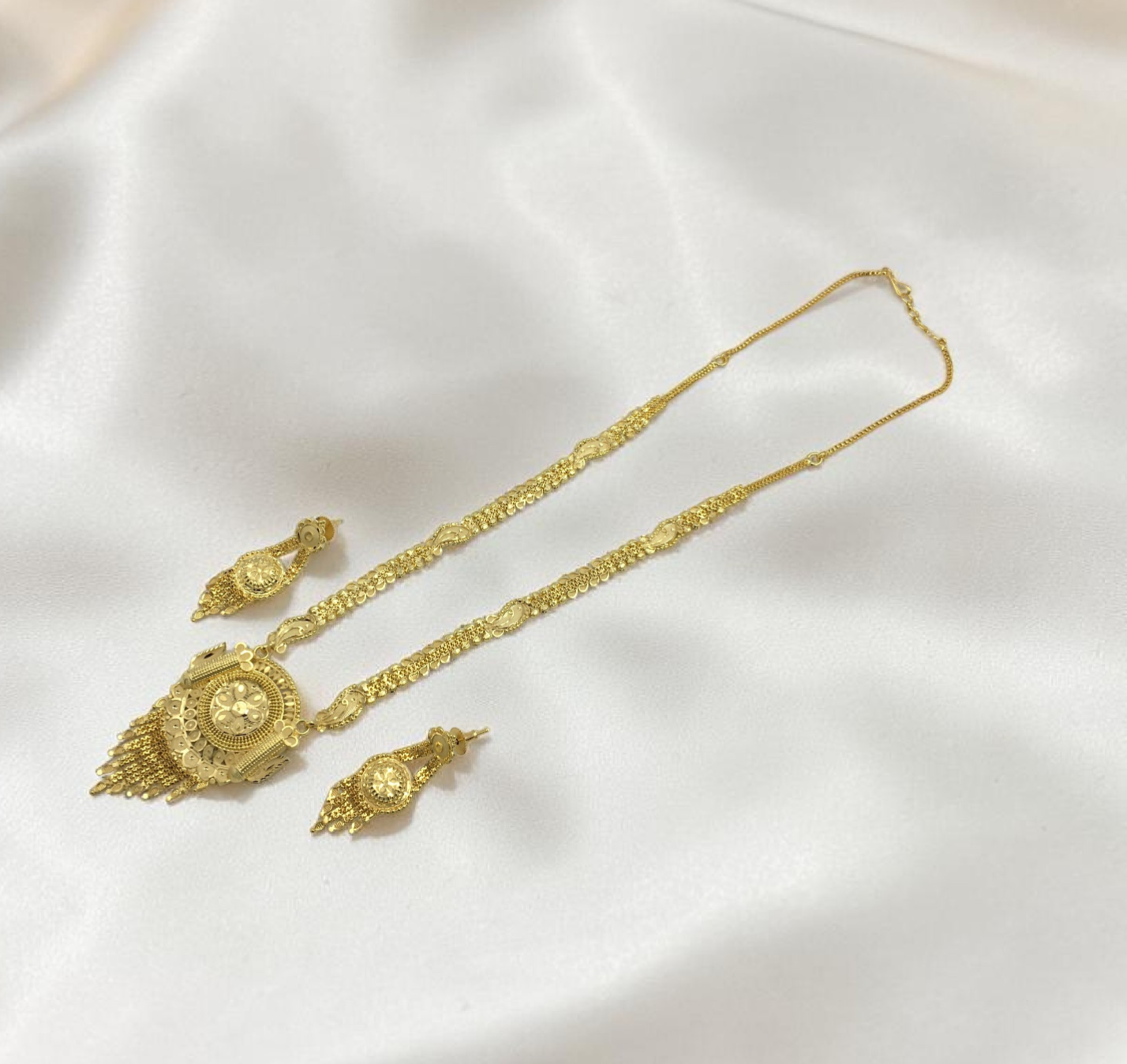 RAJVI MANDIRA ONE GRAM FORMING LONG NECKLACE SET WITH EARRINGS FOR WOMEN | TRADITIONAL GOLD FINISH JEWELLERY