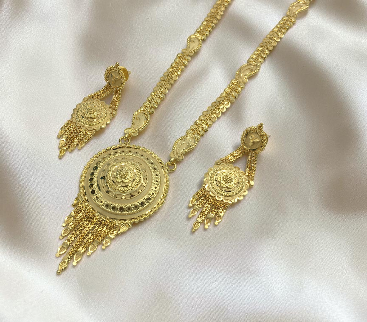 RAJVI CHANDRIKA ONE GRAM FORMING LONG NECKLACE SET WITH EARRINGS FOR WOMEN | TRADITIONAL GOLD FINISH JEWELLERY