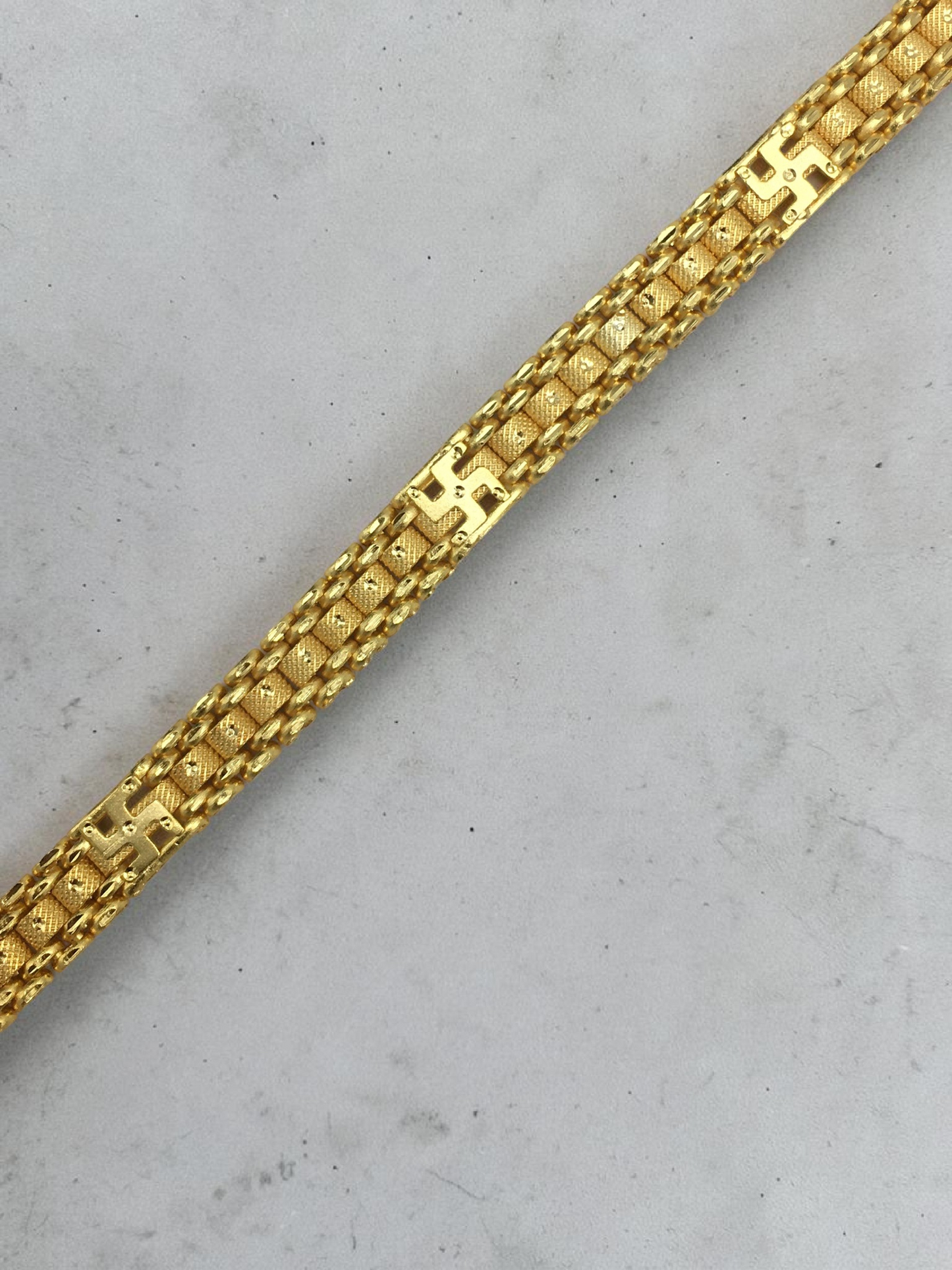 ROYAL MATRIX GOLD PLATED BRACELET FOR MEN