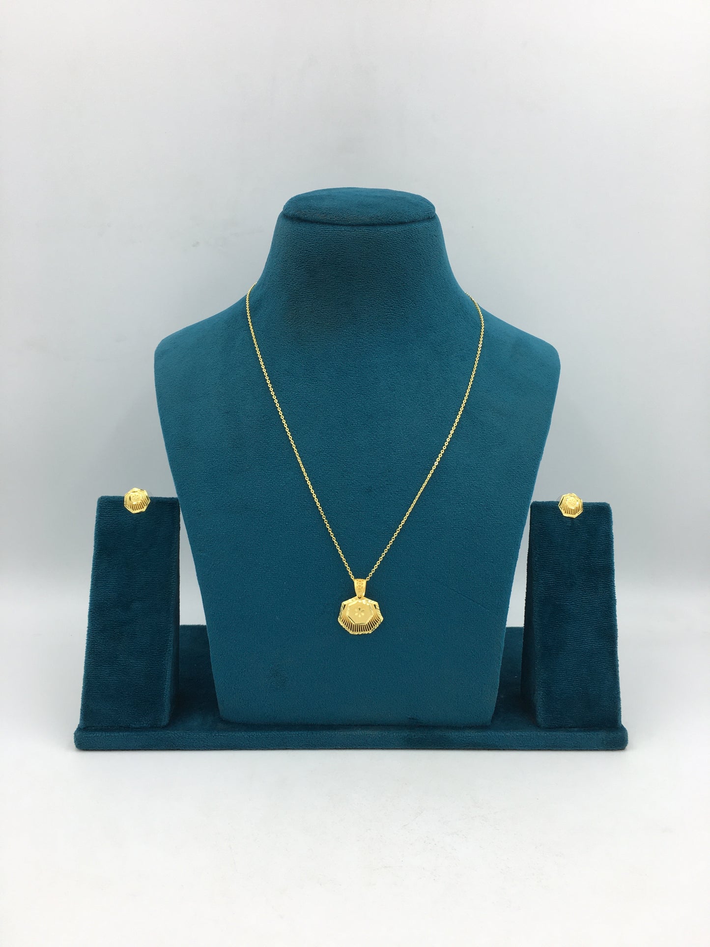 RIYONA 1 GRAM FORMING CHAIN PENDANT