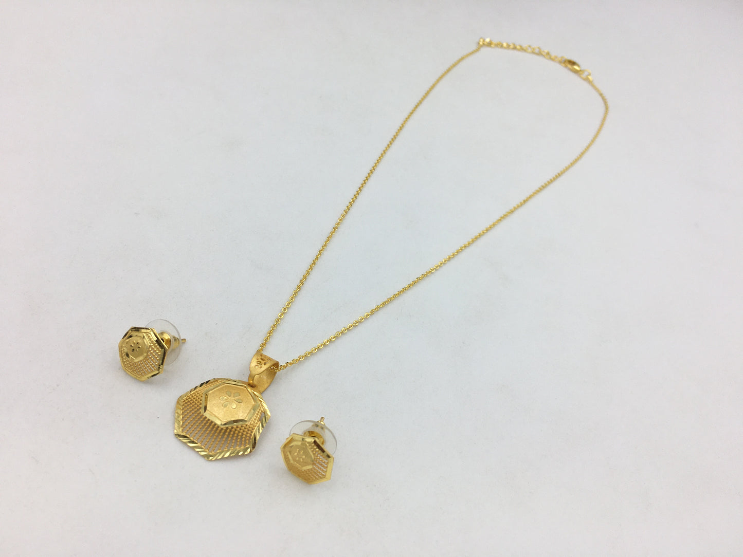 RIYONA 1 GRAM FORMING CHAIN PENDANT