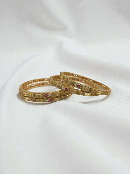 RIBBED STONE MICRO GOLD PLATED BANGLES FOR WOMEN
