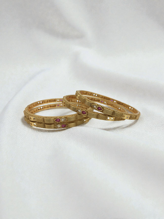 RIBBED STONE MICRO GOLD PLATED BANGLES FOR WOMEN