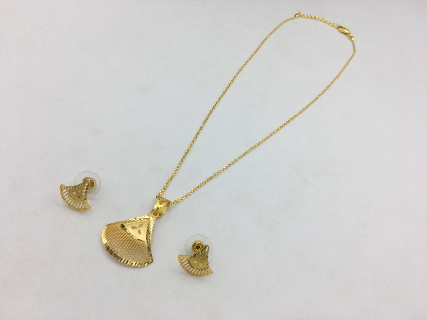 NAVIKA 1 GRAM FROMING CHAIN PENDANT
