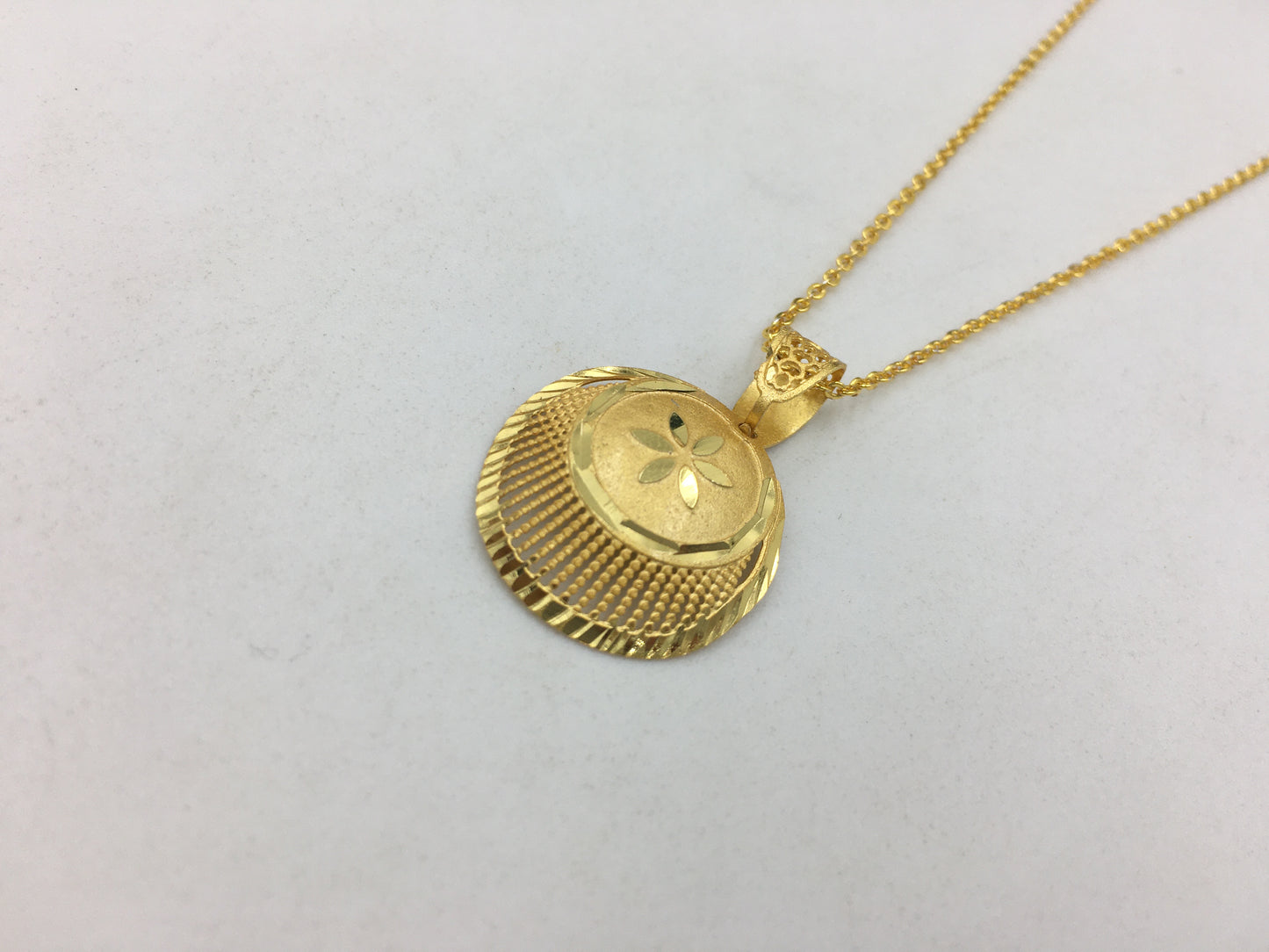 SHIVANYA 1 GRAM FORMING CHAIN PENDANT