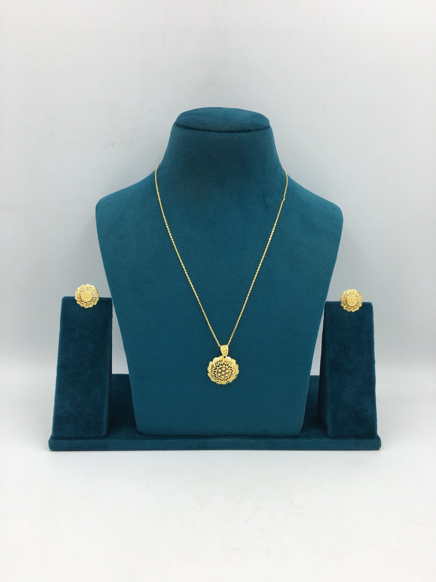 PRAVISHA 1 GRAM FORMING CHAIN PENDANT