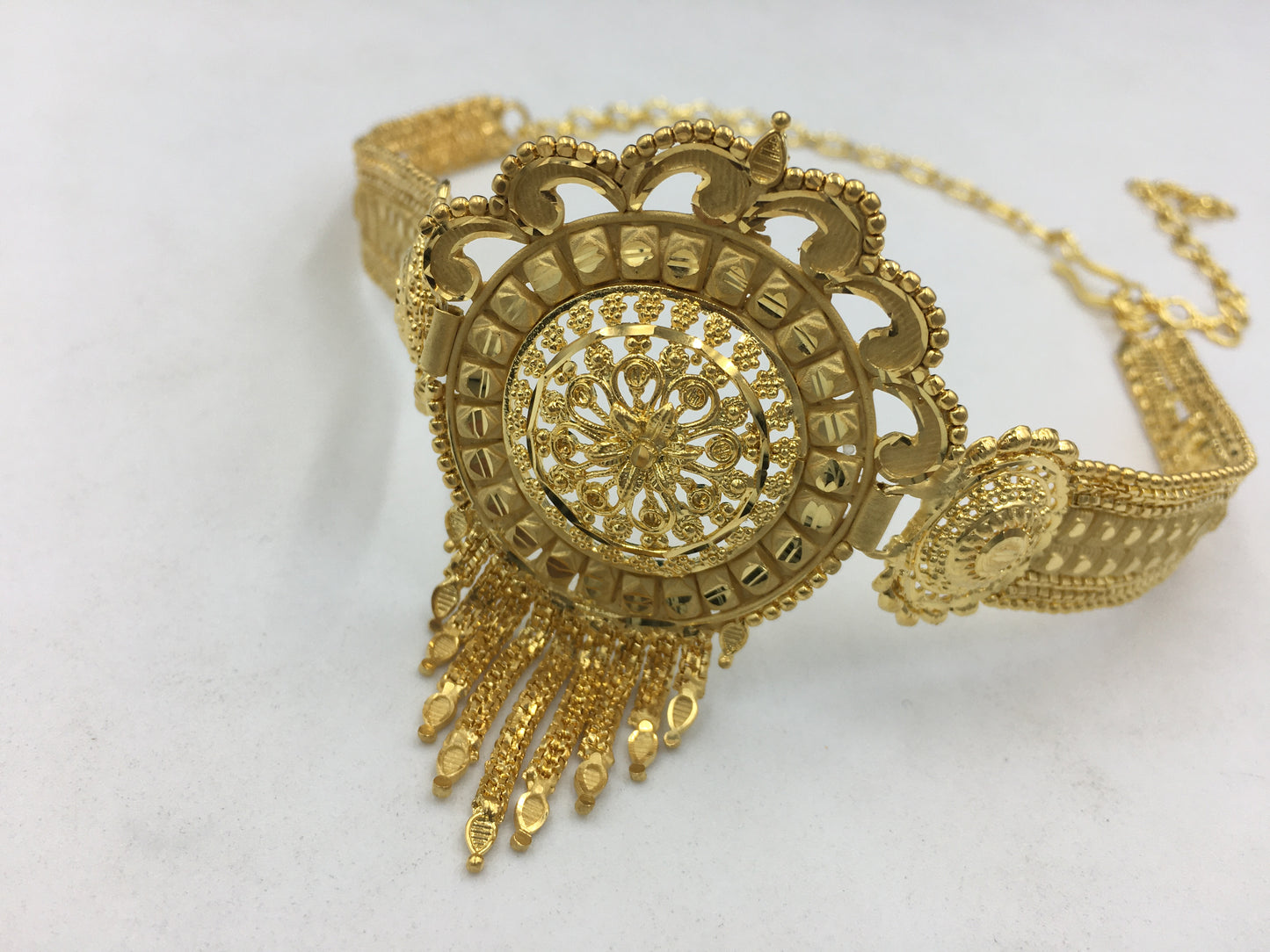 VISHUPRIYA FORMING NECKLACE SET