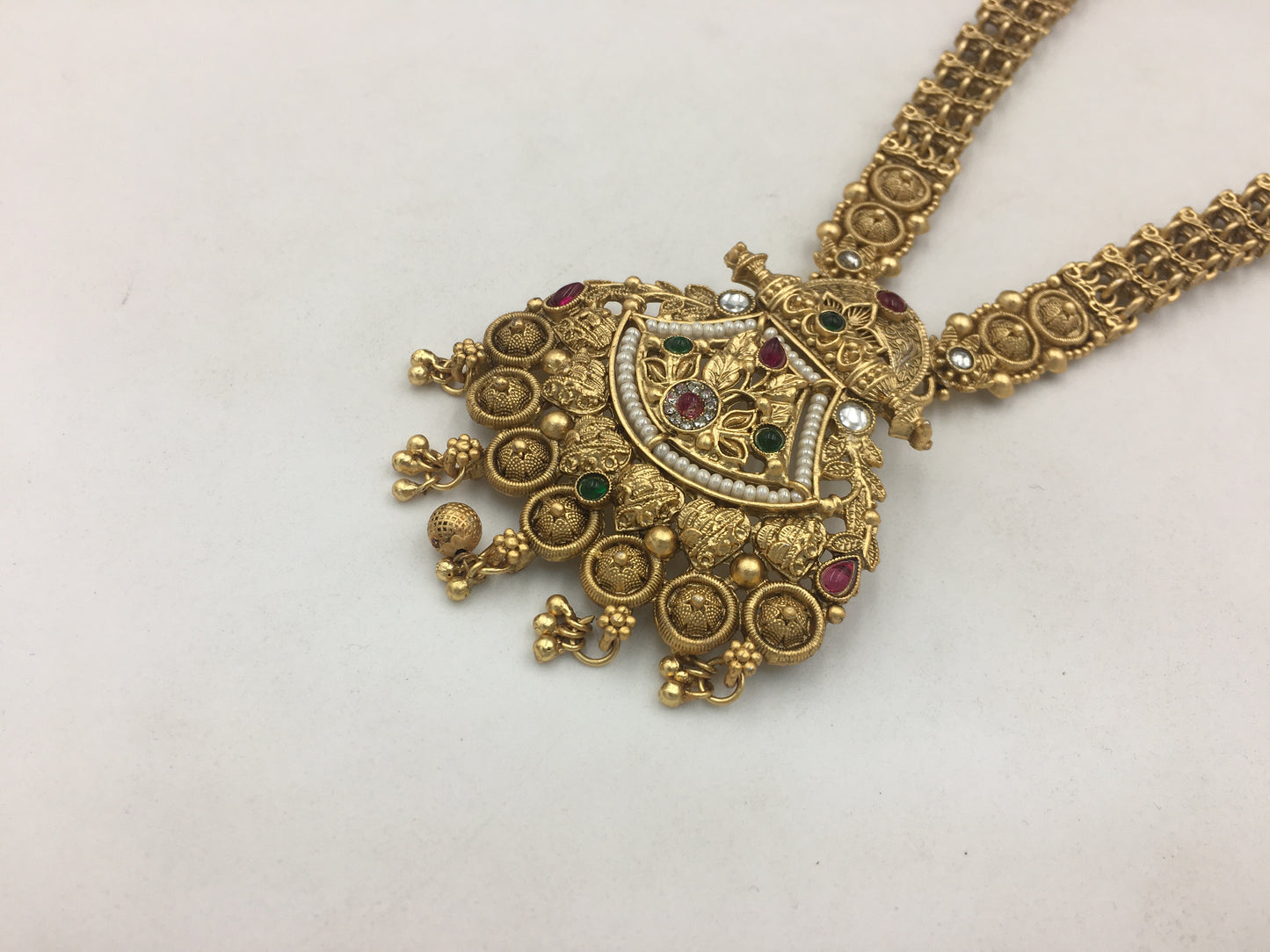 PRAMILA MAZAK NECKLACE SET