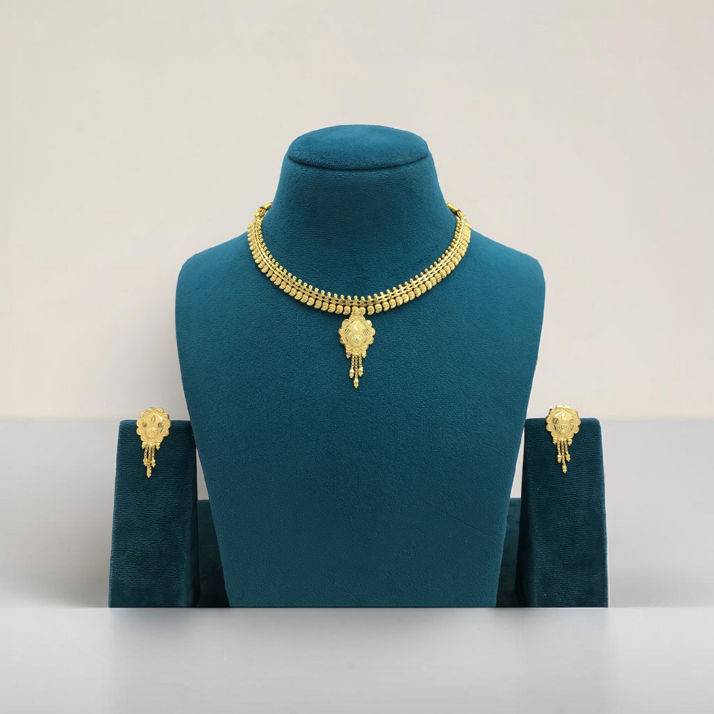 KAMALIKA DROP ONE GRAM FORMING SHORT NECKLACE SET WITH EARRINGS