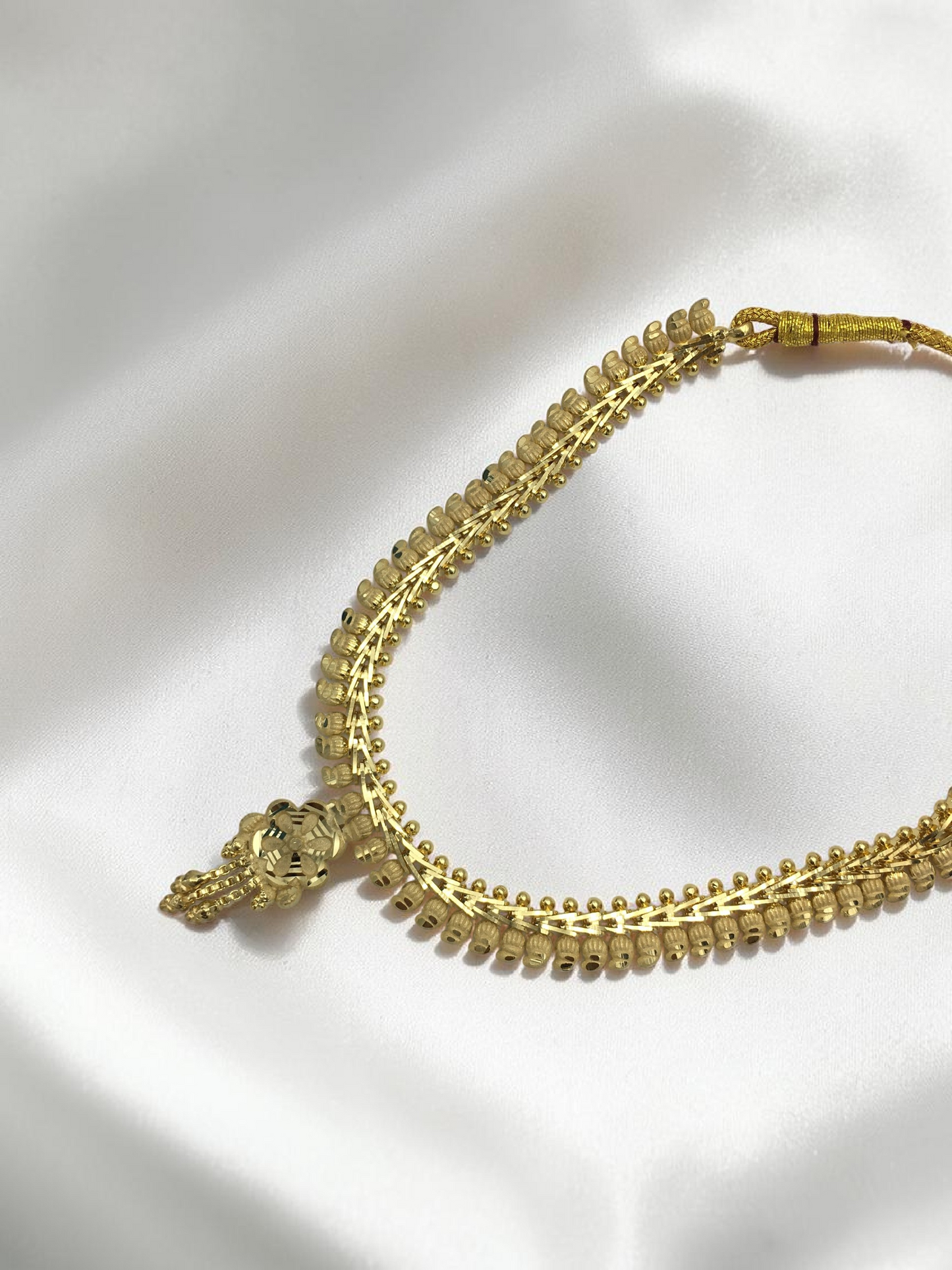 KANAK MALLIKA ONE GRAM FORMING SHORT NECKLACE SET WITH EARRINGS