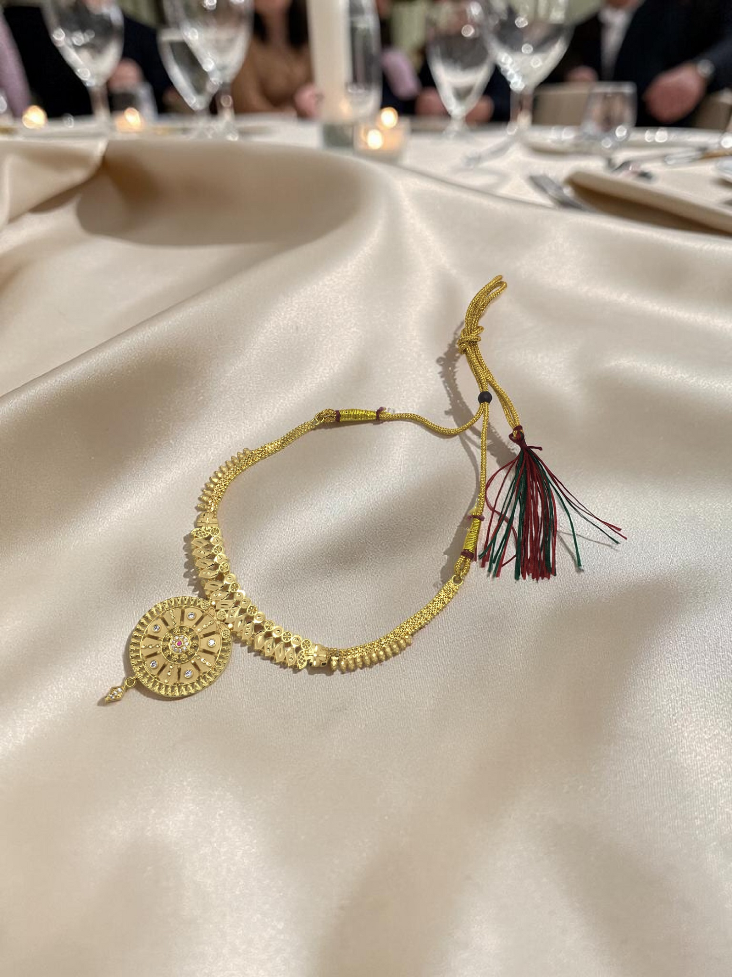 RAJVI SURYAMANDAL ONE GRAM FORMING SHORT NECKLACE SET WITH EARRINGS
