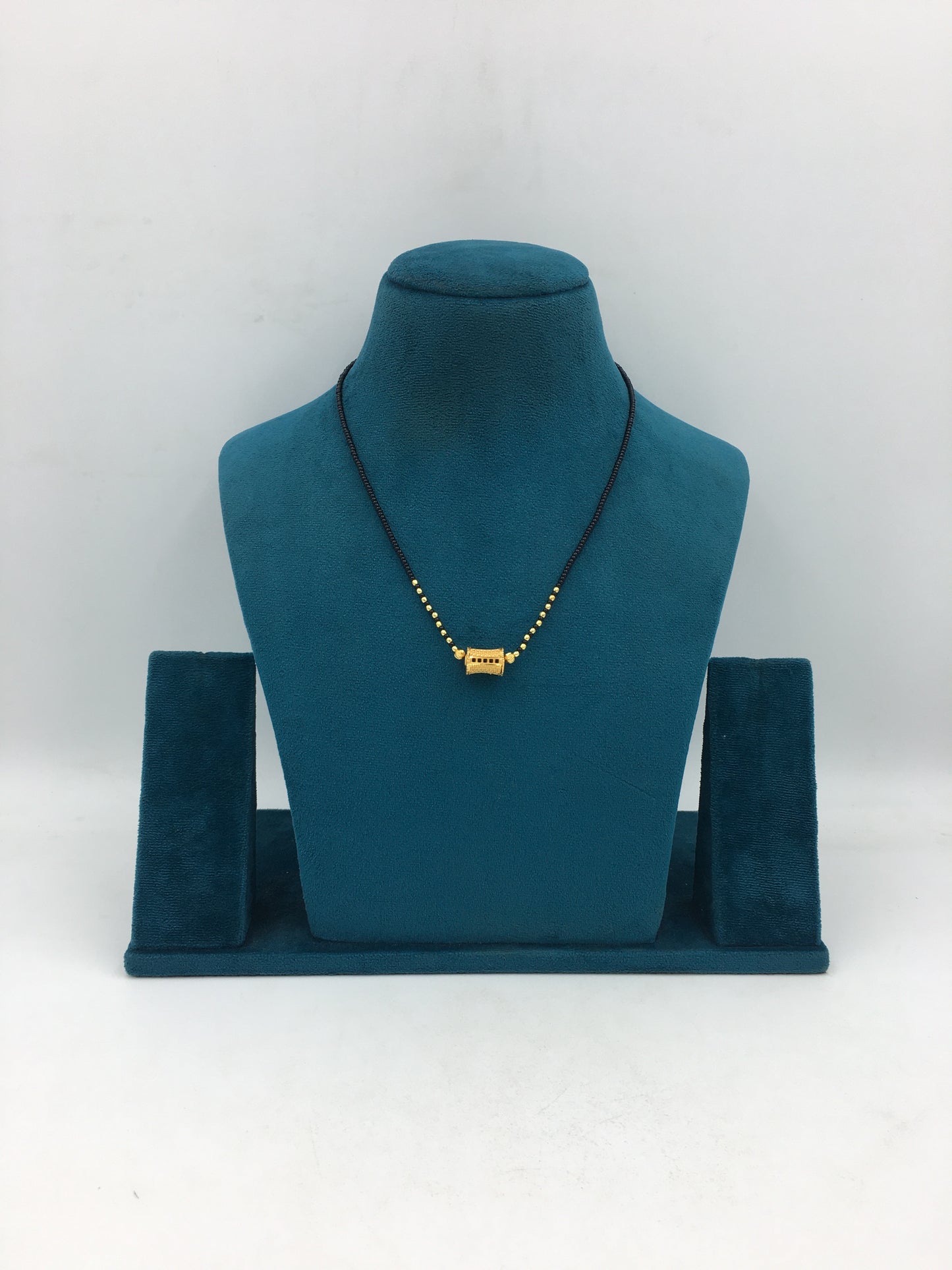 AVANTIKA MICRO GOLD MANGALSUTRA