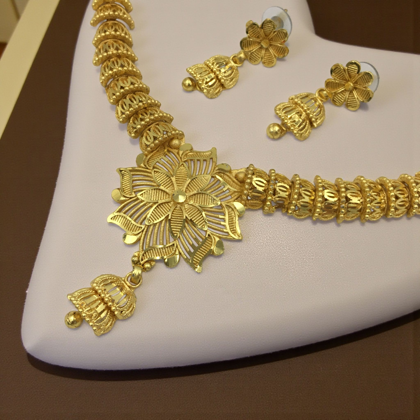 SNEHA MICRO GOLD SHORT NECKLACE SET