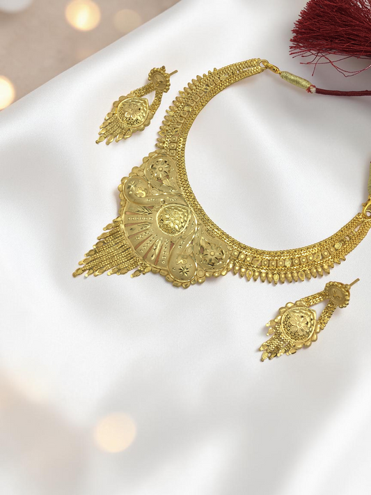 MAHIRA MAYUR ONE GRAM FORMING SHORT NECKLACE SET WITH EARRINGS FOR WOMEN | TRADITIONAL GOLD FINISH JEWELLERY