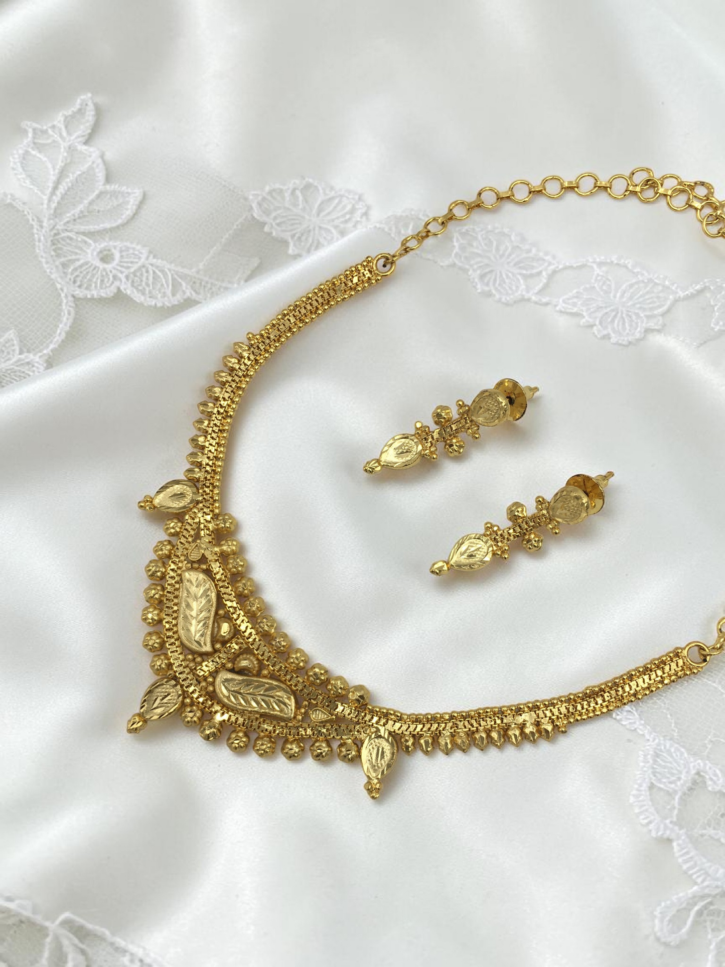 MAYURI VALLARI SHORT NECKLACE SET WITH EARRINGS FOR WOMEN | ONE GRAM FORMING TRADITIONAL JEWELLERY